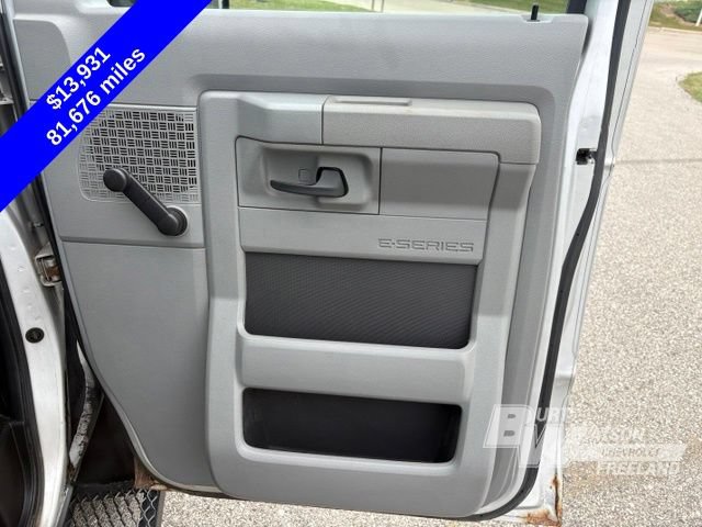Used 2009 Ford E-350 and Econoline 350 XLT RWD image 28