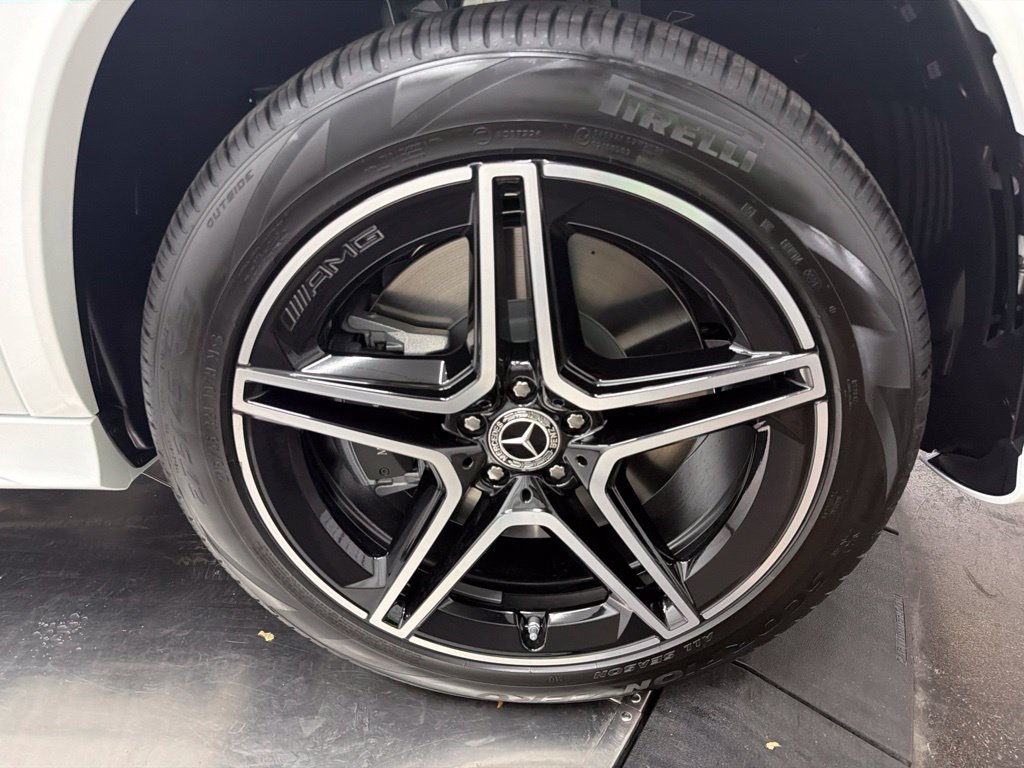 New 2027 Mercedes-Benz GLS 450 4MATIC image 11