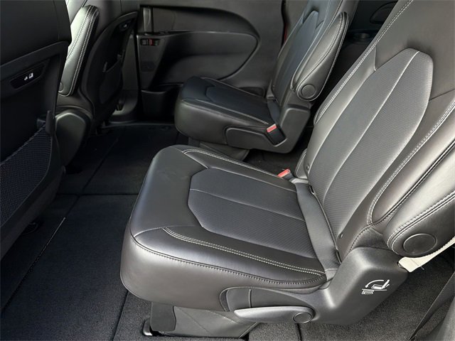 New 2026 Chrysler Pacifica Select image 19