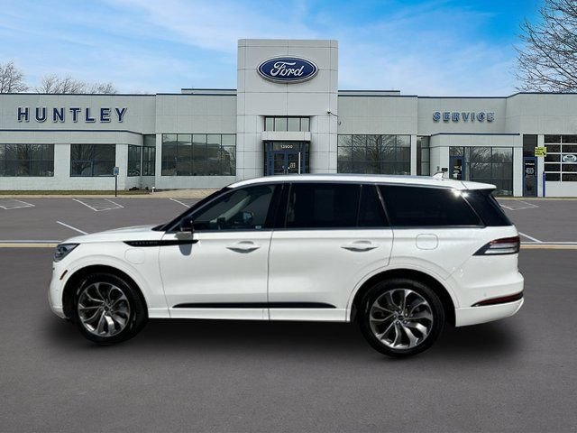Used 2023 Lincoln Aviator Grand Touring w/ Equipment Group 301A AWD/4WD image 7