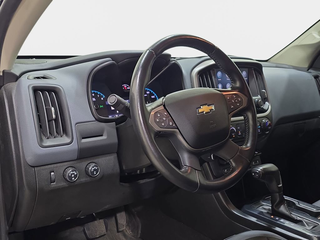 Used 2021 Chevrolet Colorado Z71 w/ Safety Package AWD/4WD image 16
