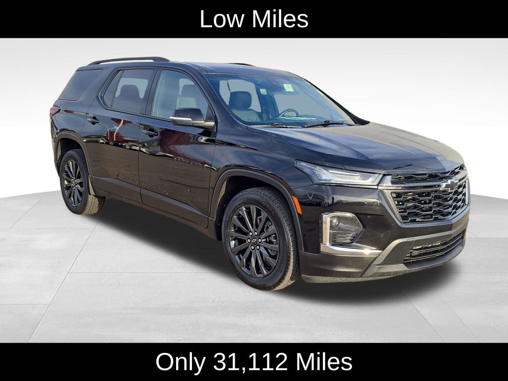Certified 2023 Chevrolet Traverse RS w/ LPO, Floor Liner Package image 2
