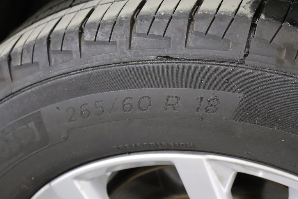 Used 2023 Jeep Grand Cherokee Limited AWD/4WD image 41