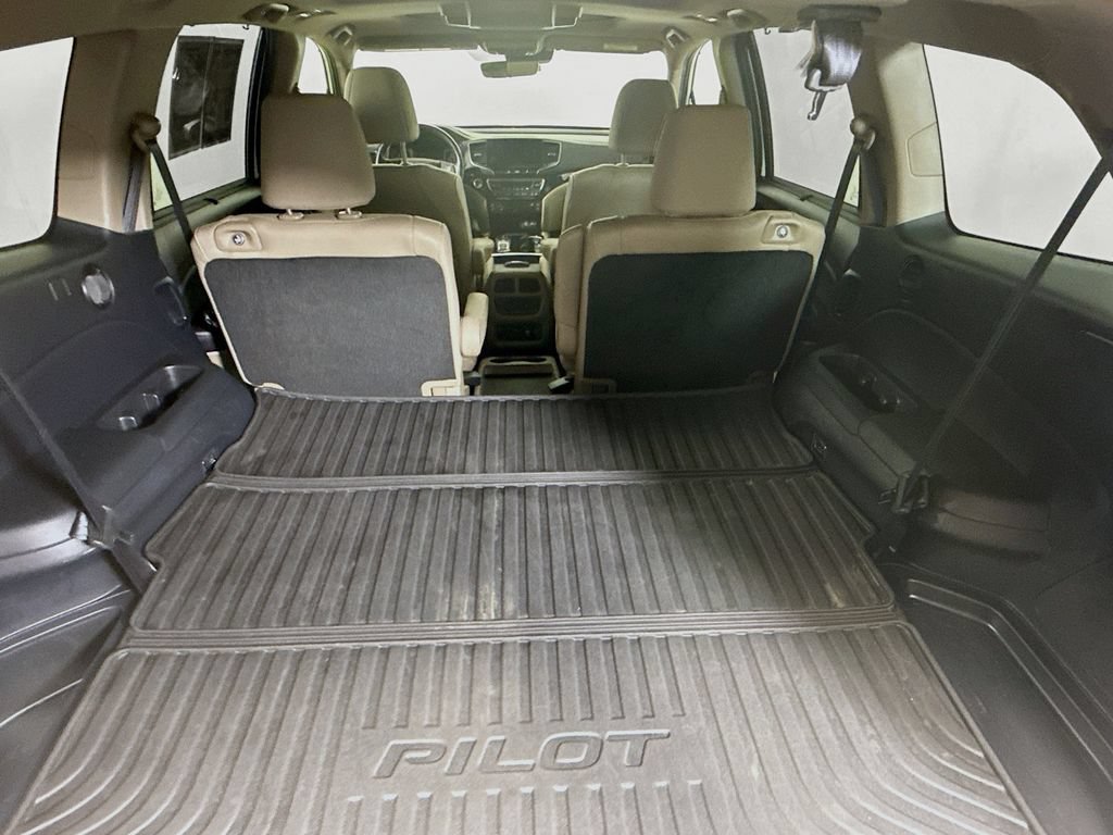 Used 2020 Honda Pilot Elite image 24