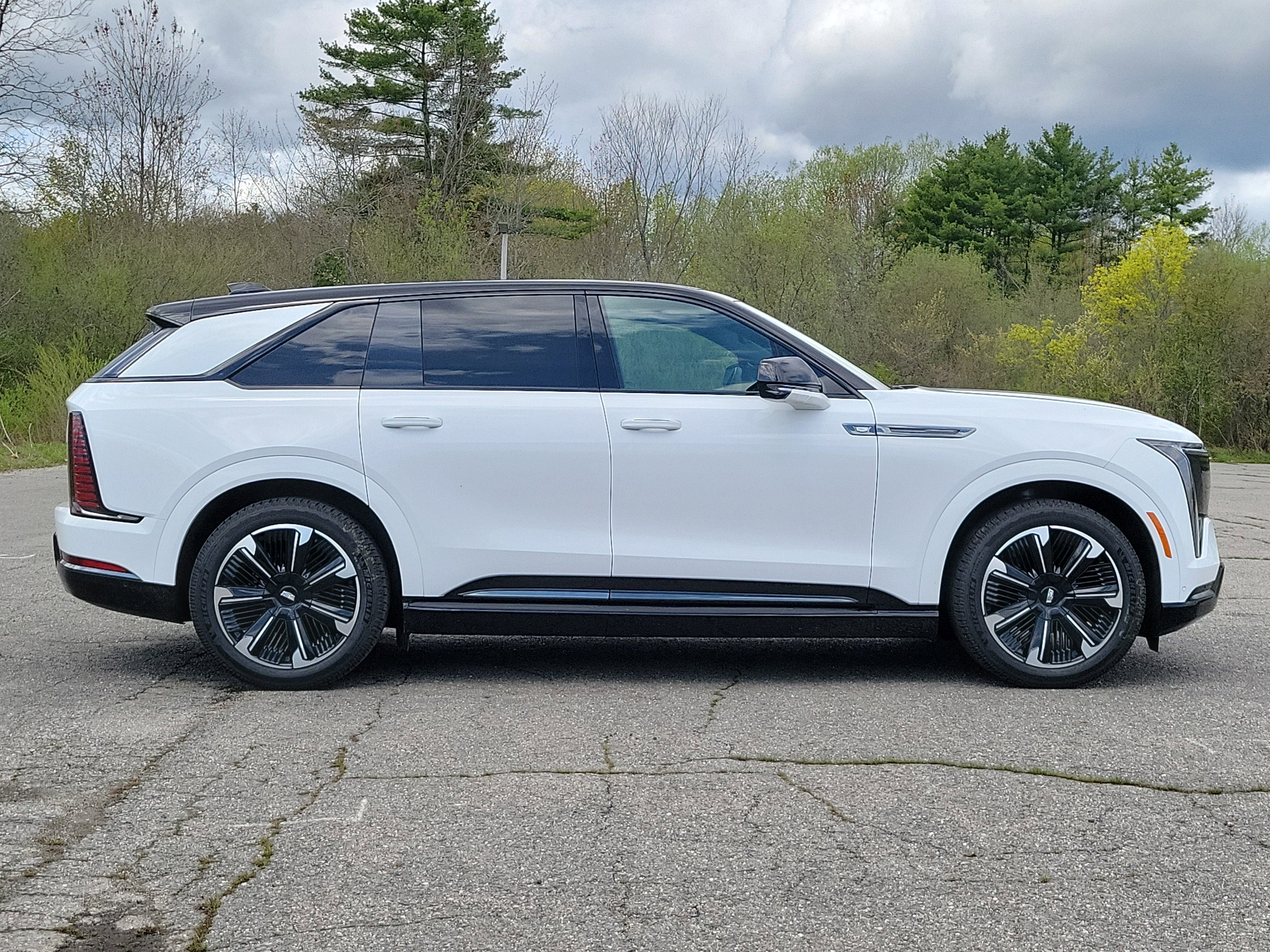 New 2025 Cadillac Escalade IQ Sport 2 AWD/4WD image 8