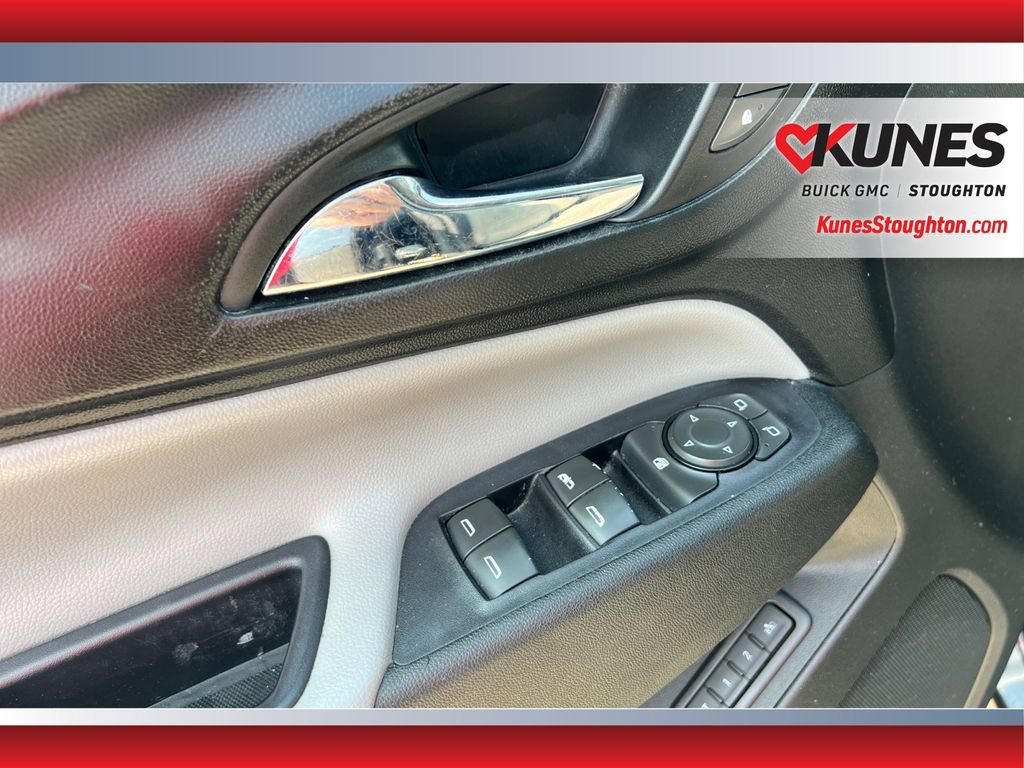 Used 2018 Chevrolet Equinox Premier FWD image 19