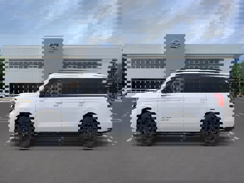 New 2026 Ford Expedition Platinum w/ Stealth Appearance Package image 3