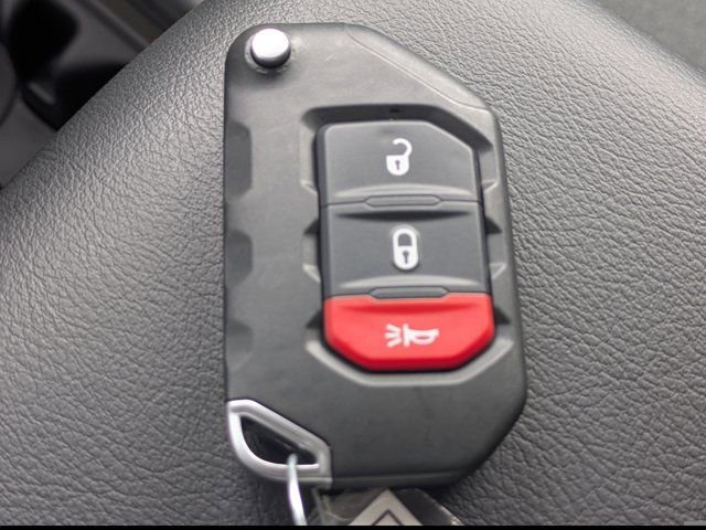 New 2025 Jeep Gladiator Sport image 25