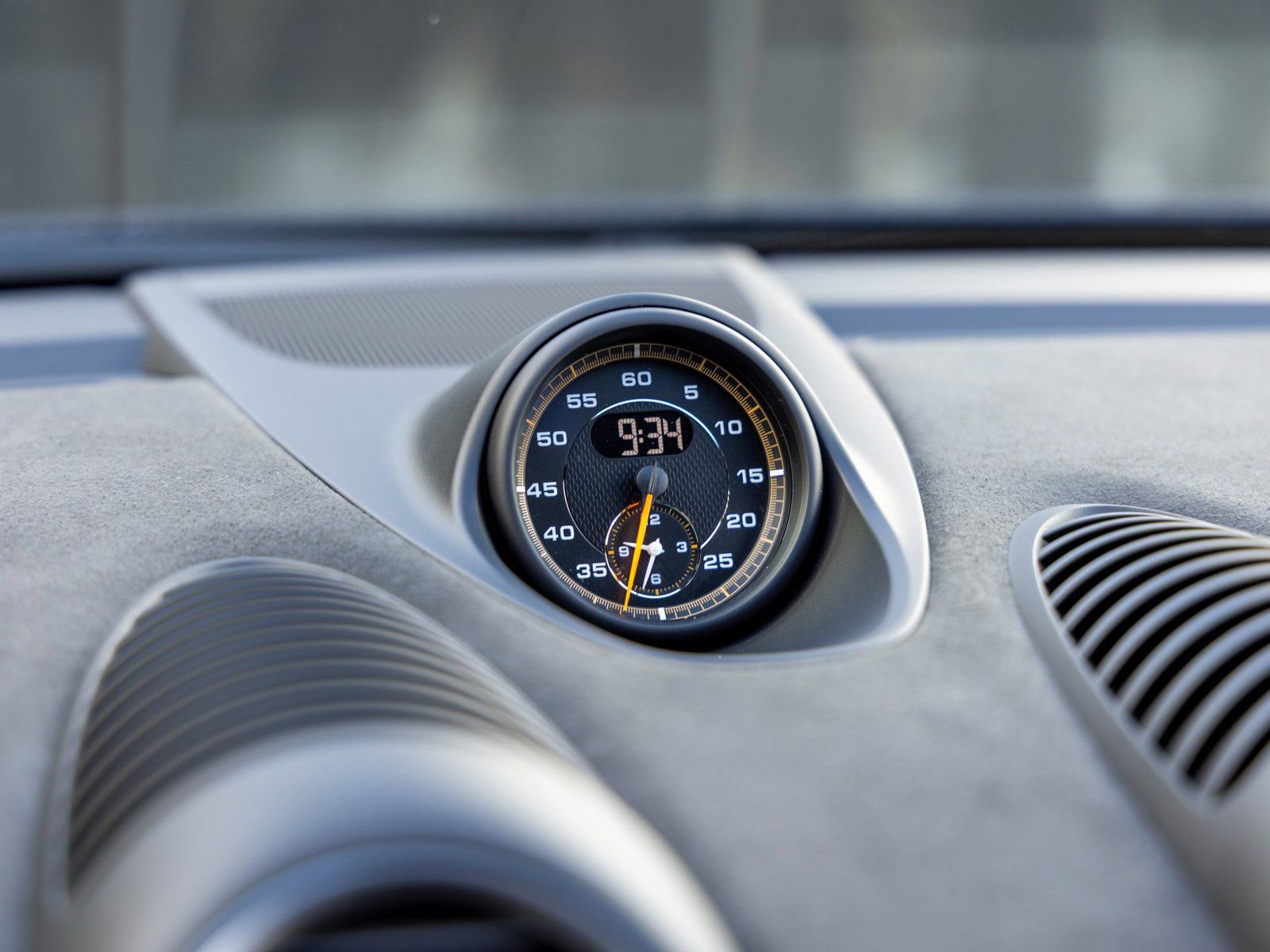 Certified 2025 Porsche 718 Cayman GT4 RS image 37