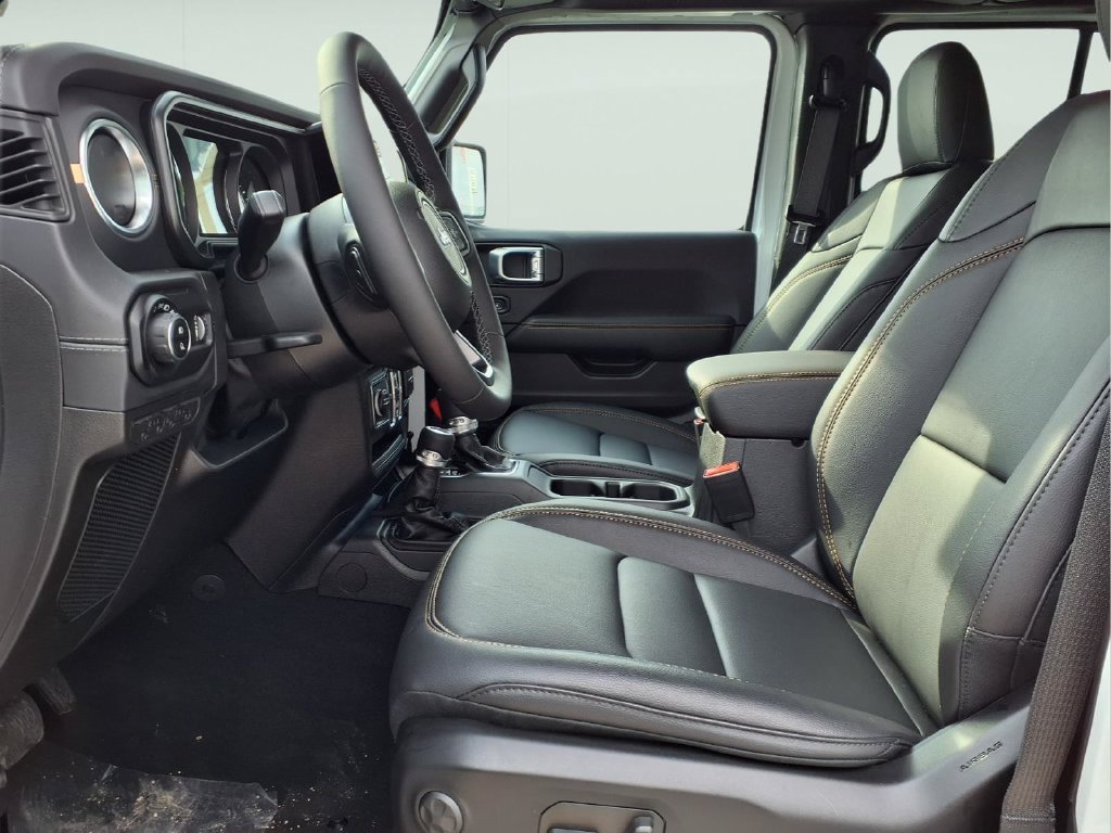 New 2026 Jeep Gladiator Sport AWD/4WD image 8
