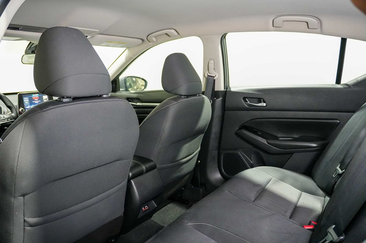 Used 2021 Nissan Altima 2.5 SV FWD image 16
