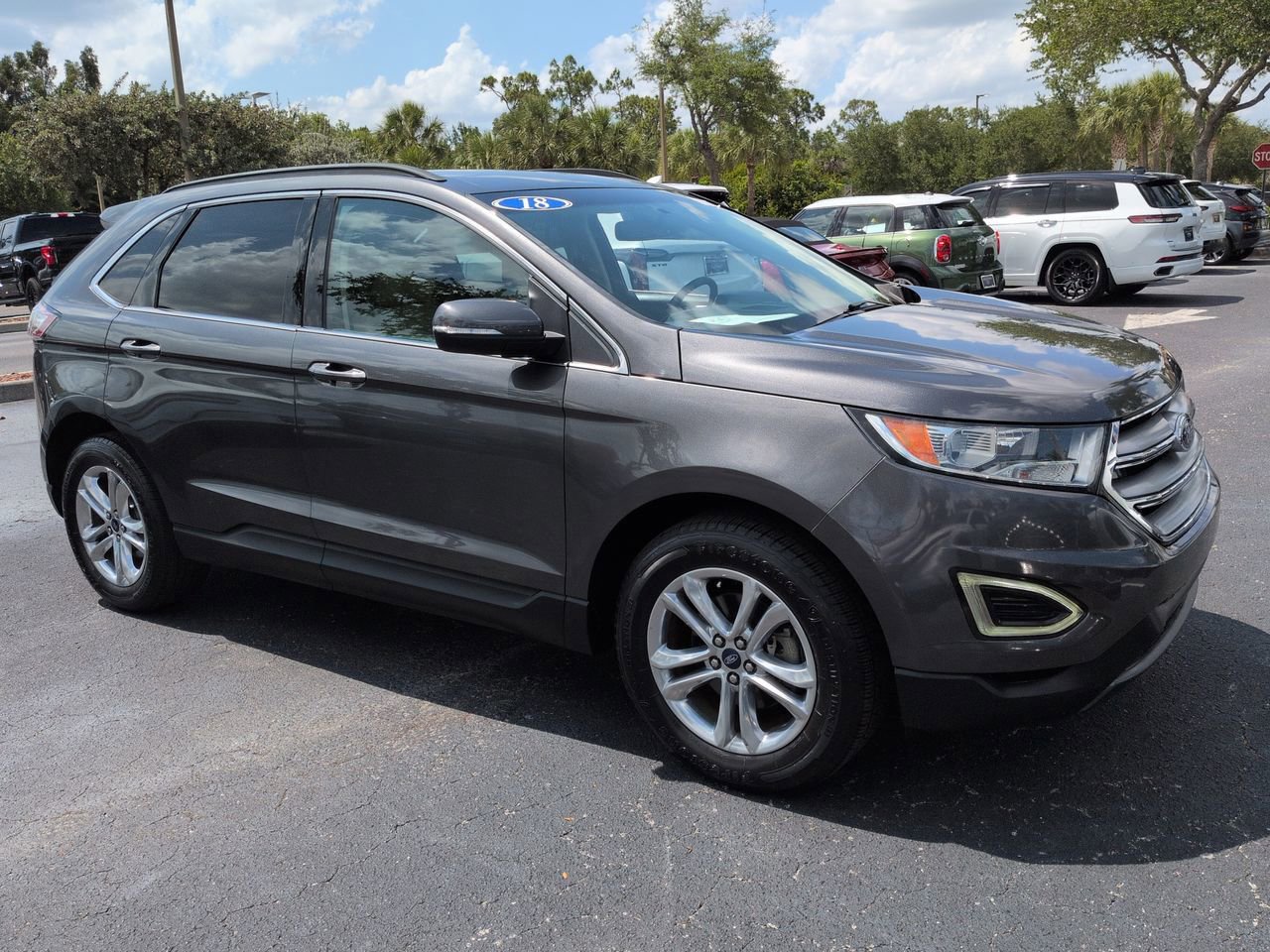 Used 2018 Ford Edge SEL w/ Equipment Group 201A FWD image 2