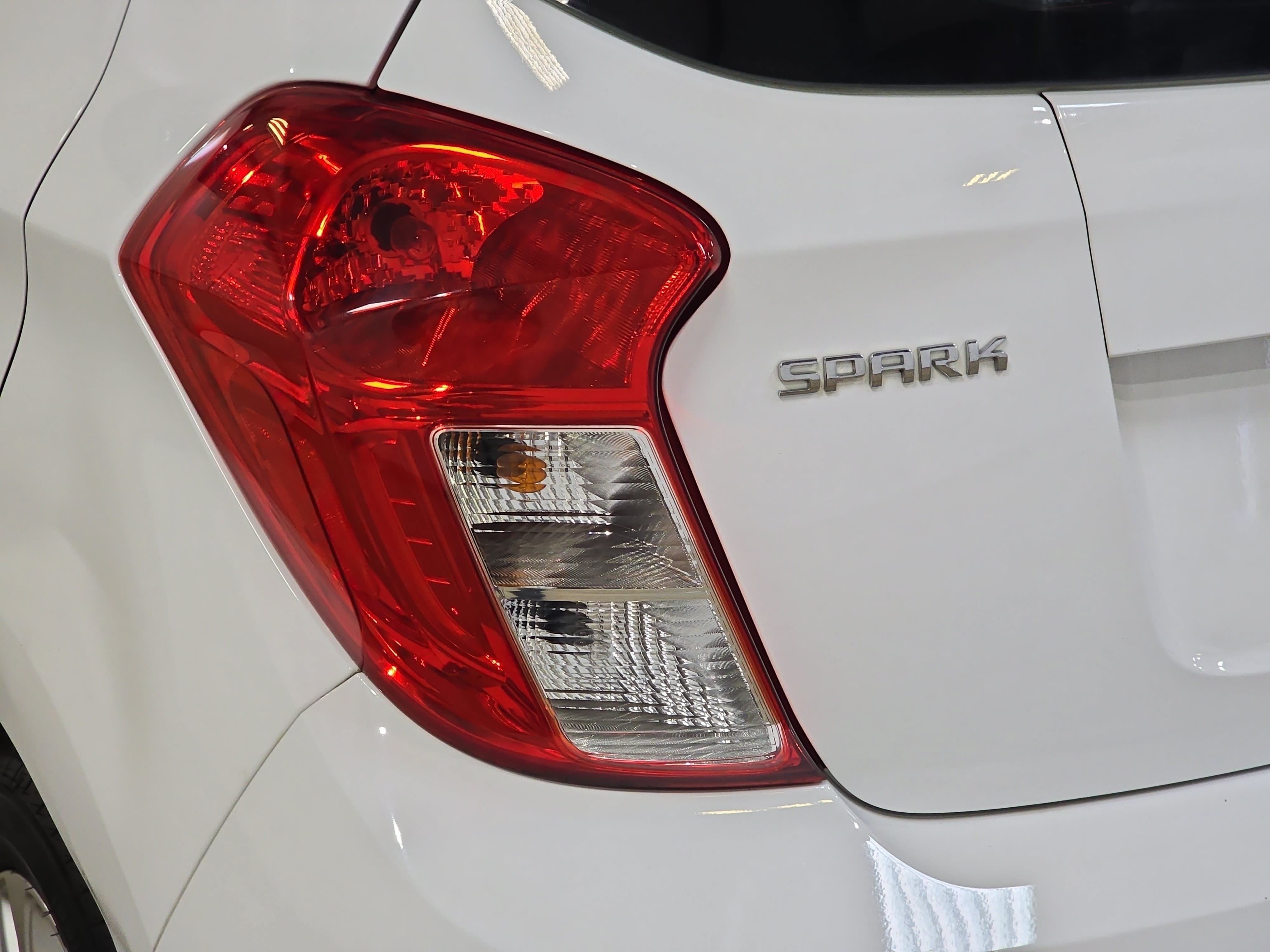 Used 2017 Chevrolet Spark LT FWD image 29