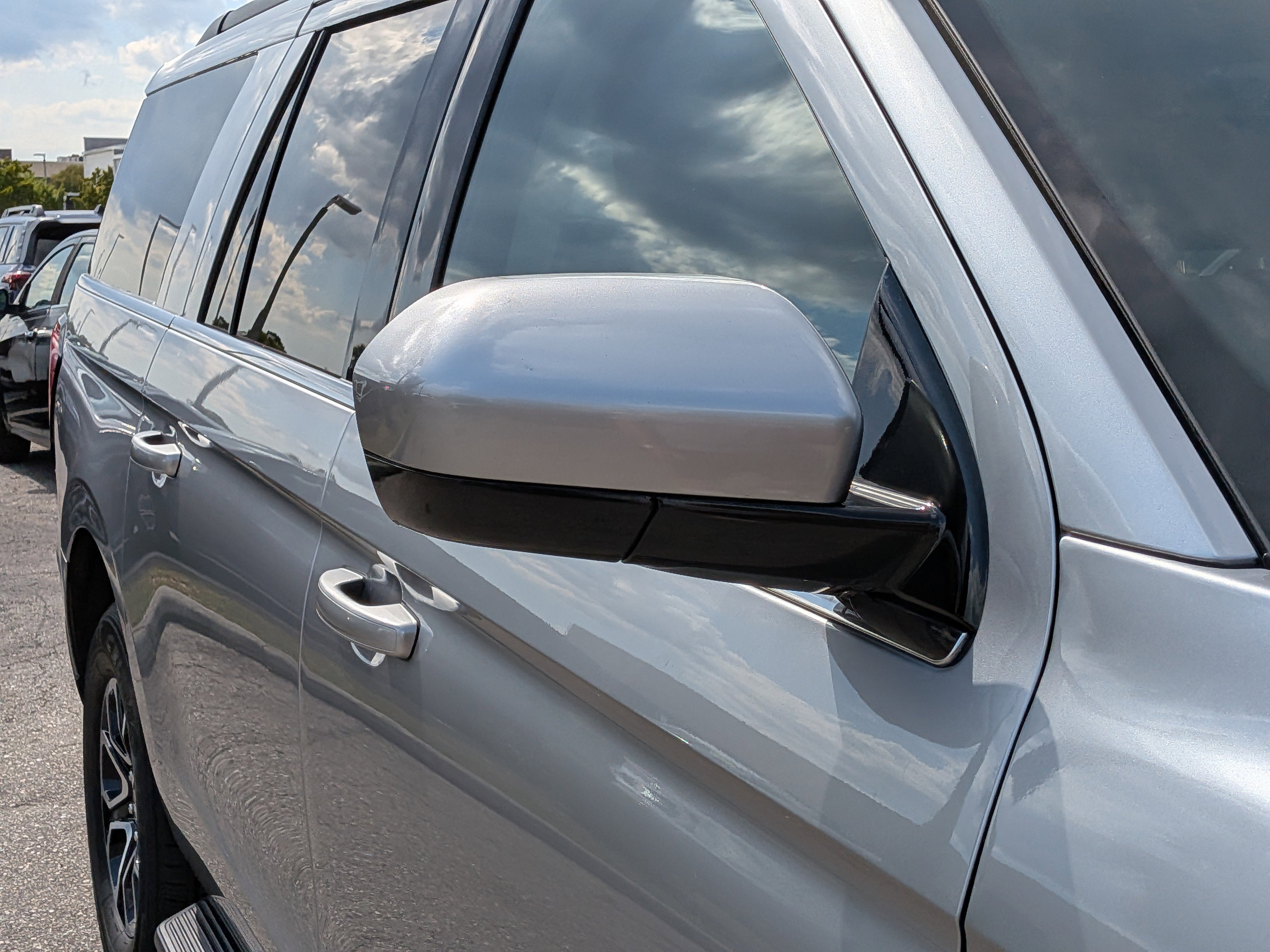 Used 2024 Ford Expedition Max XLT RWD image 12