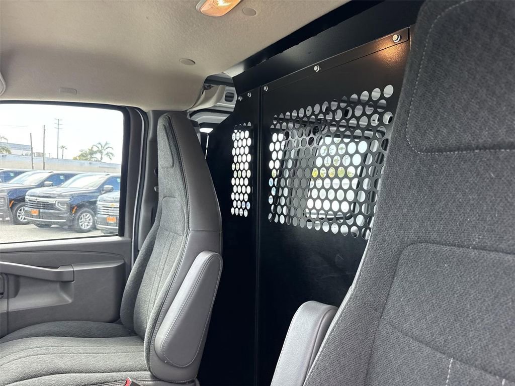 Used 2024 Chevrolet Express 2500 w/ Driver Convenience Package image 29