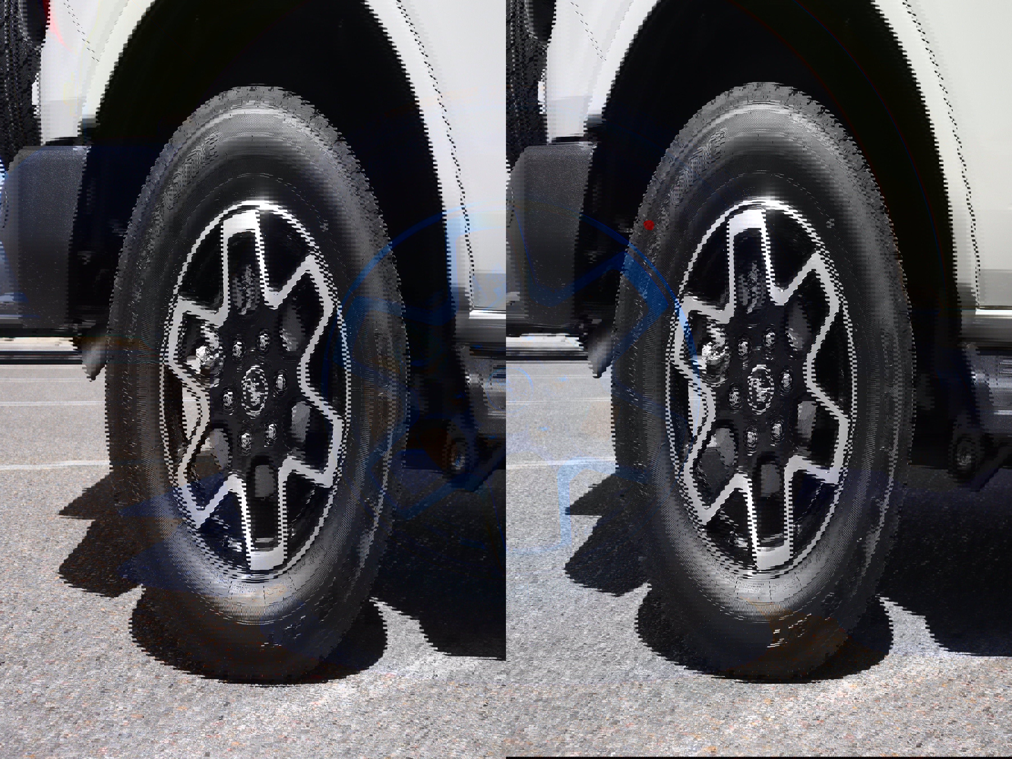 New 2025 Ford Bronco Outer Banks image 12