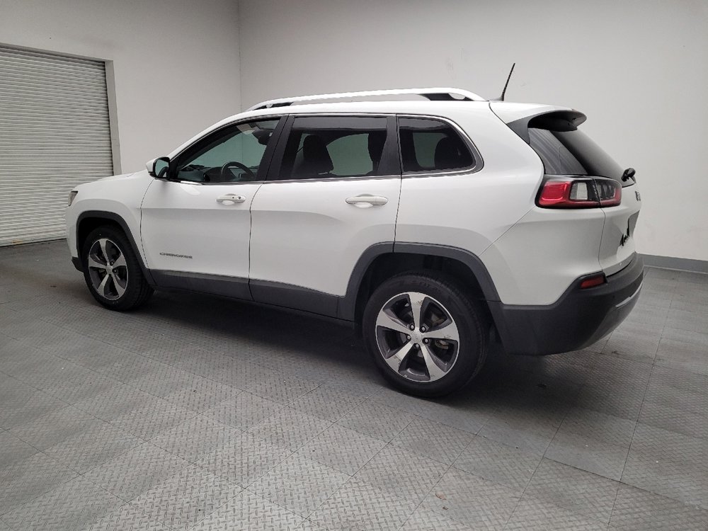 Used 2019 Jeep Cherokee Limited image 3