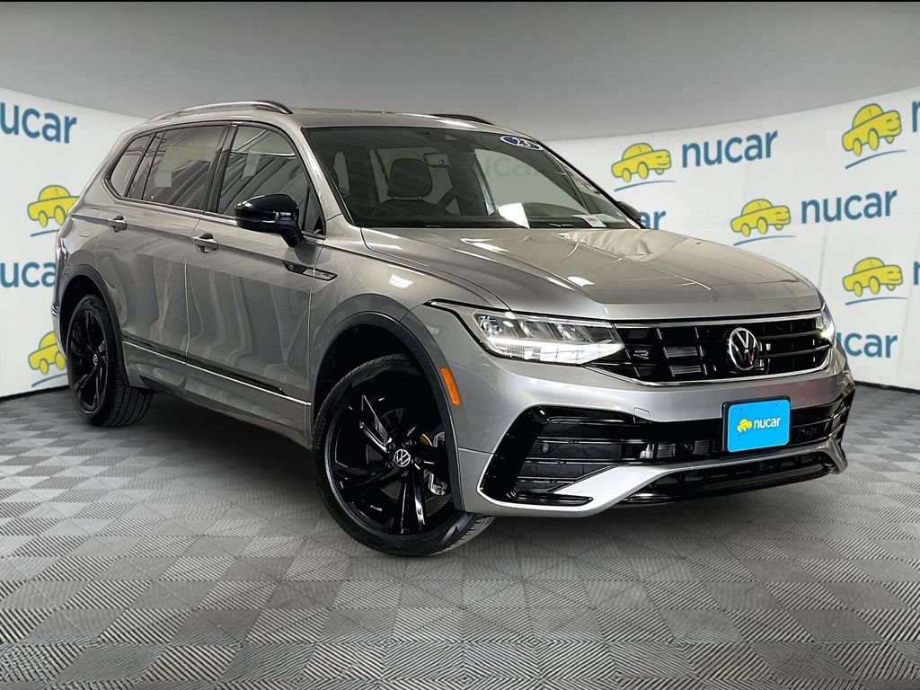 Used 2023 Volkswagen Tiguan SE R-Line AWD/4WD image 1