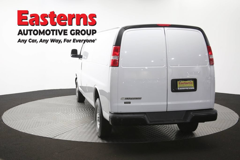 Used 2019 Chevrolet Express 2500 Extended RWD image 33