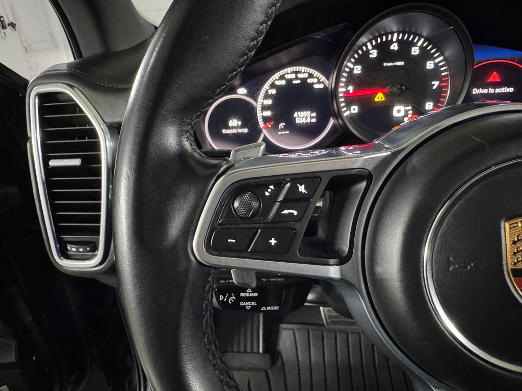 Used 2022 Porsche Cayenne S AWD/4WD image 30