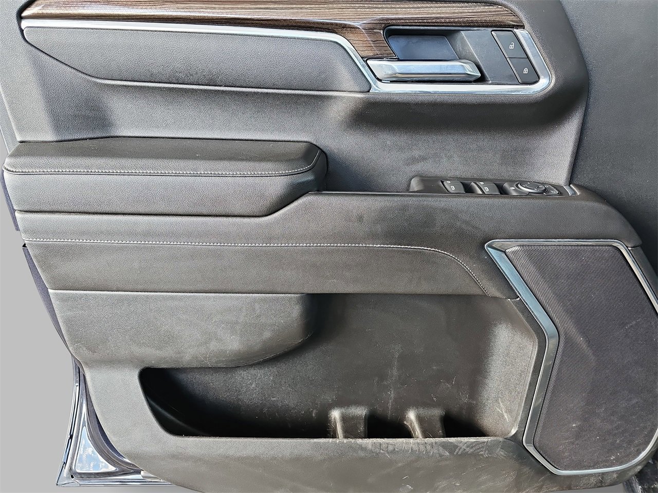 Used 2022 Chevrolet Silverado 1500 LT Trail Boss image 26