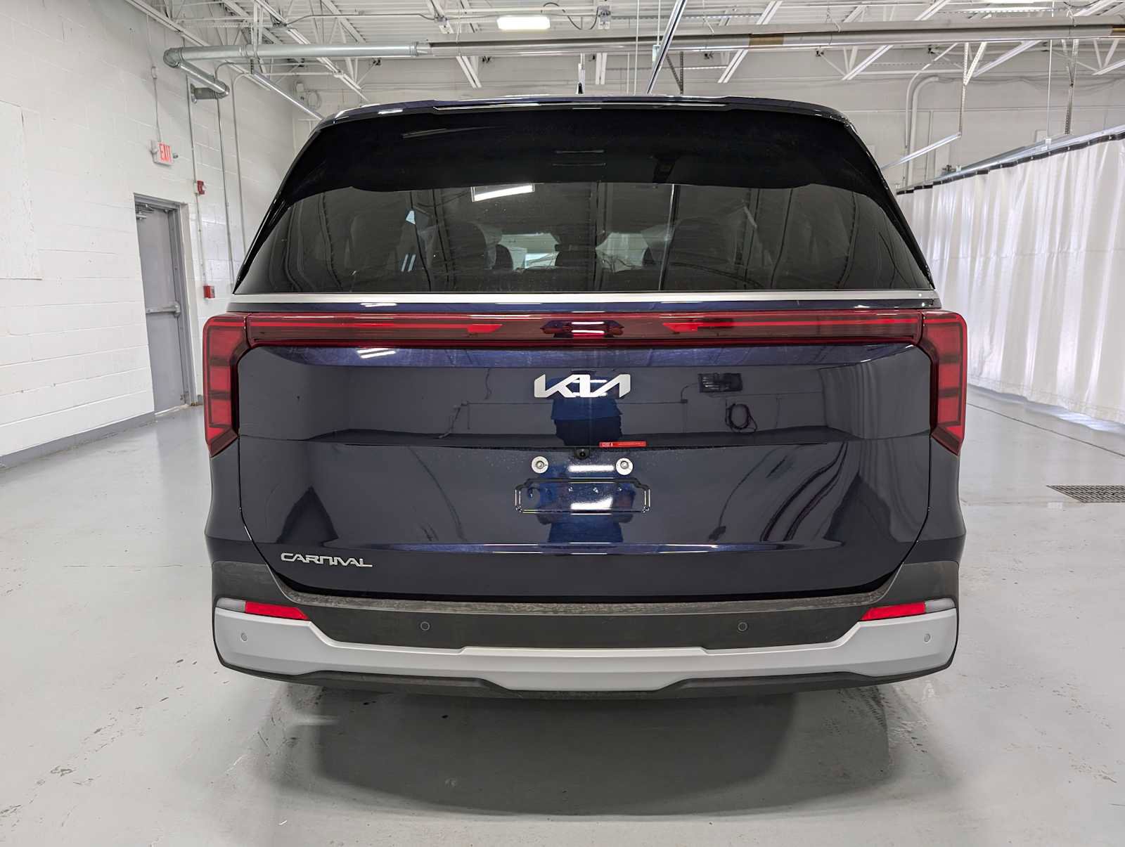 New 2026 Kia Carnival EX image 9
