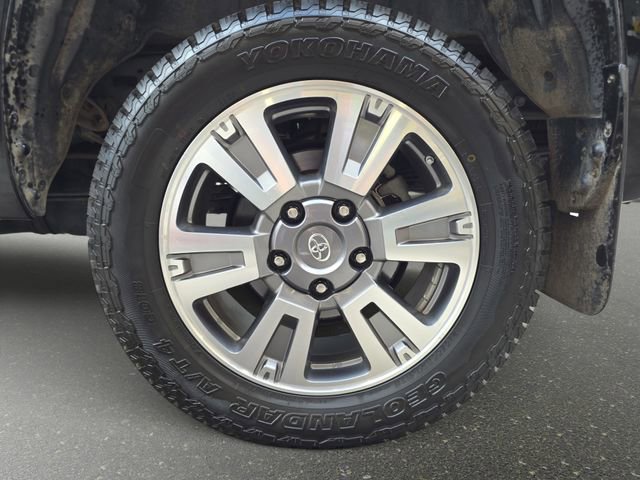 Used 2018 Toyota Tundra Platinum image 35