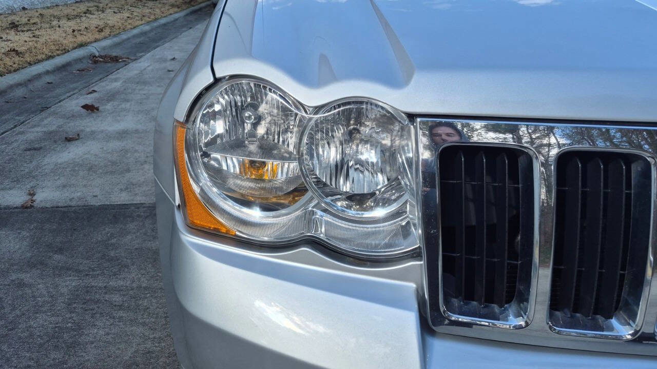 Used 2009 Jeep Grand Cherokee Limited image 19