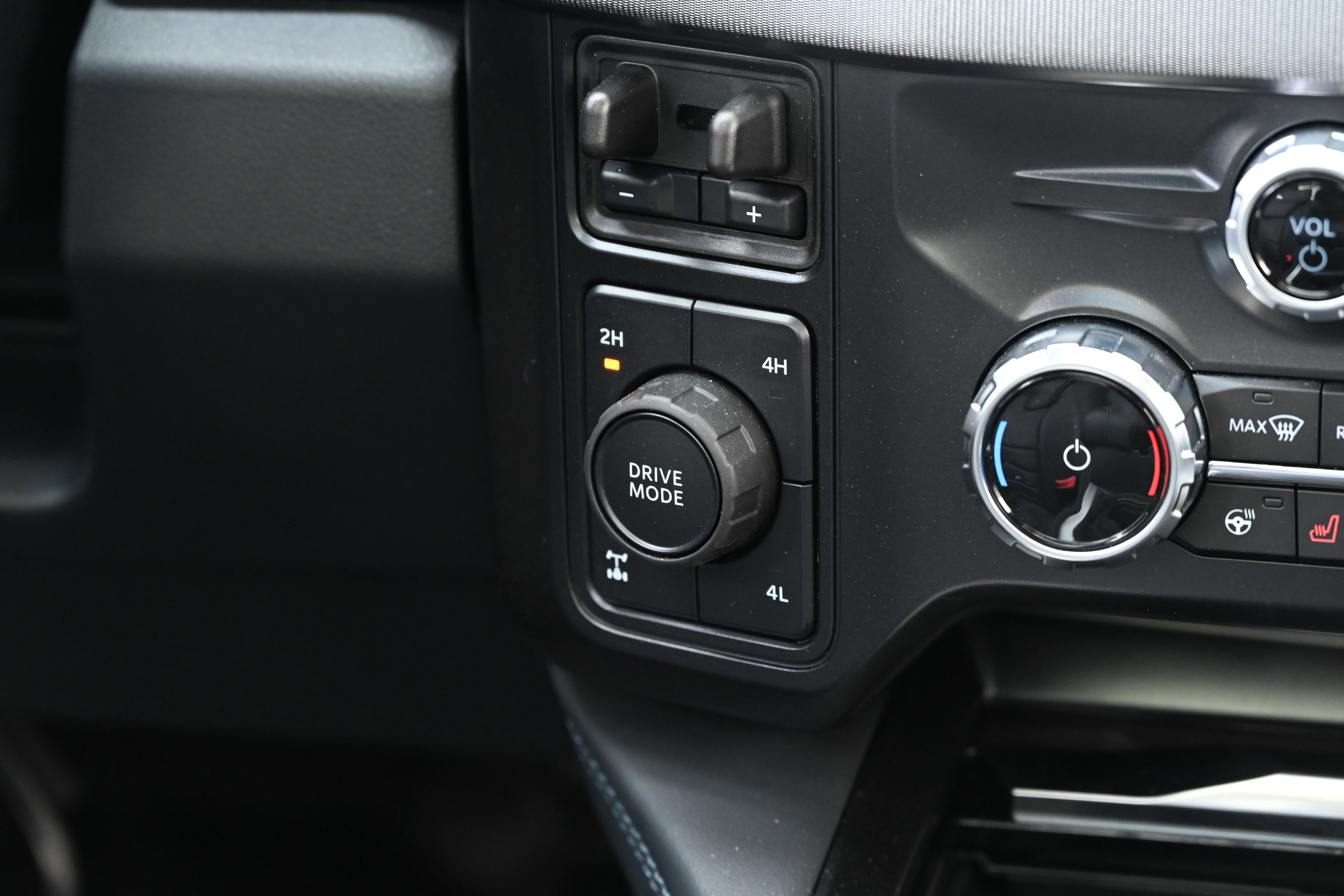 Used 2026 Ford F250 Platinum image 24