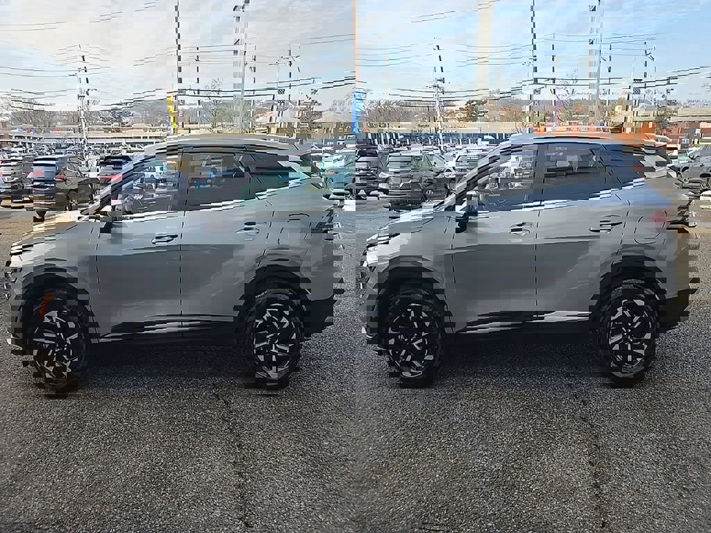 Used 2023 Kia Sportage LX image 6