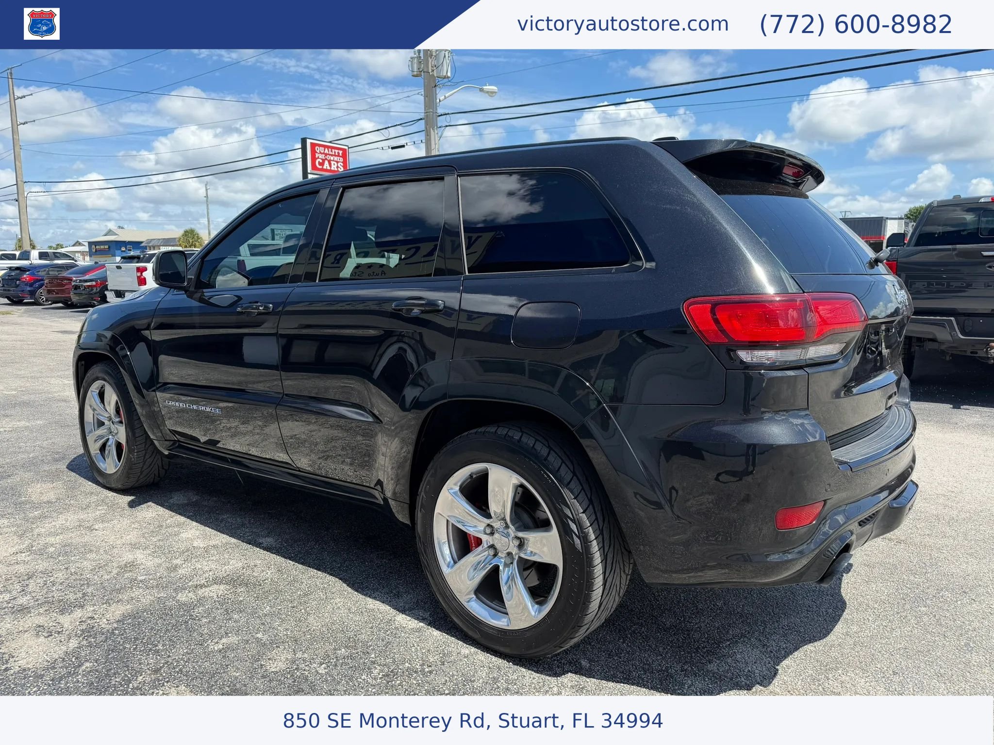 Used 2016 Jeep Grand Cherokee SRT AWD/4WD image 5