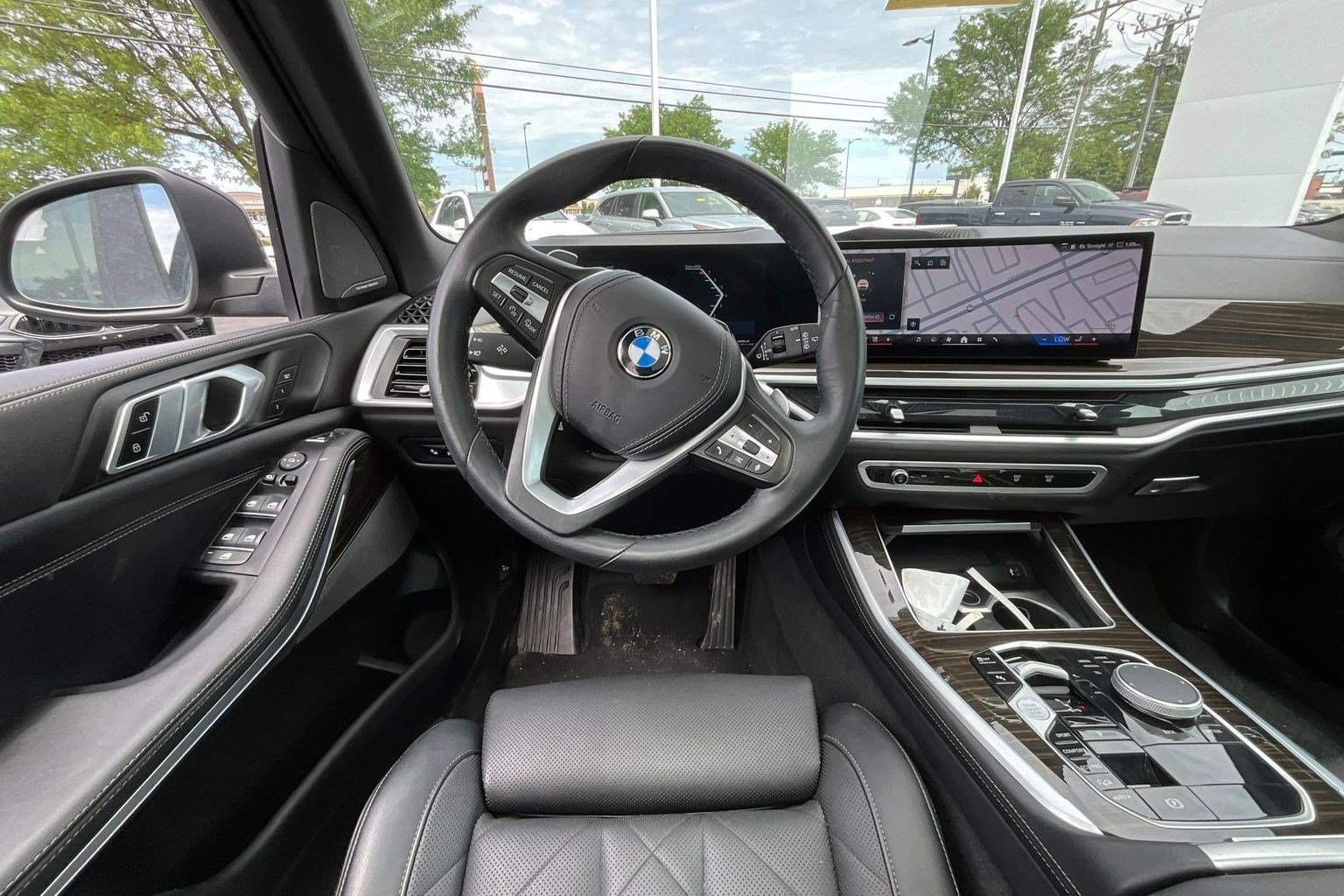 Used 2024 BMW X5 xDrive40i AWD/4WD image 8