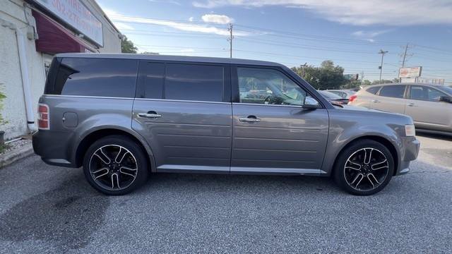 Used 2010 Ford Flex Limited AWD/4WD image 8