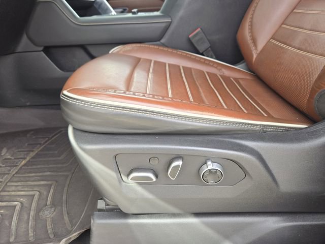 Used 2025 GMC Sierra 2500 Denali Ultimate image 25