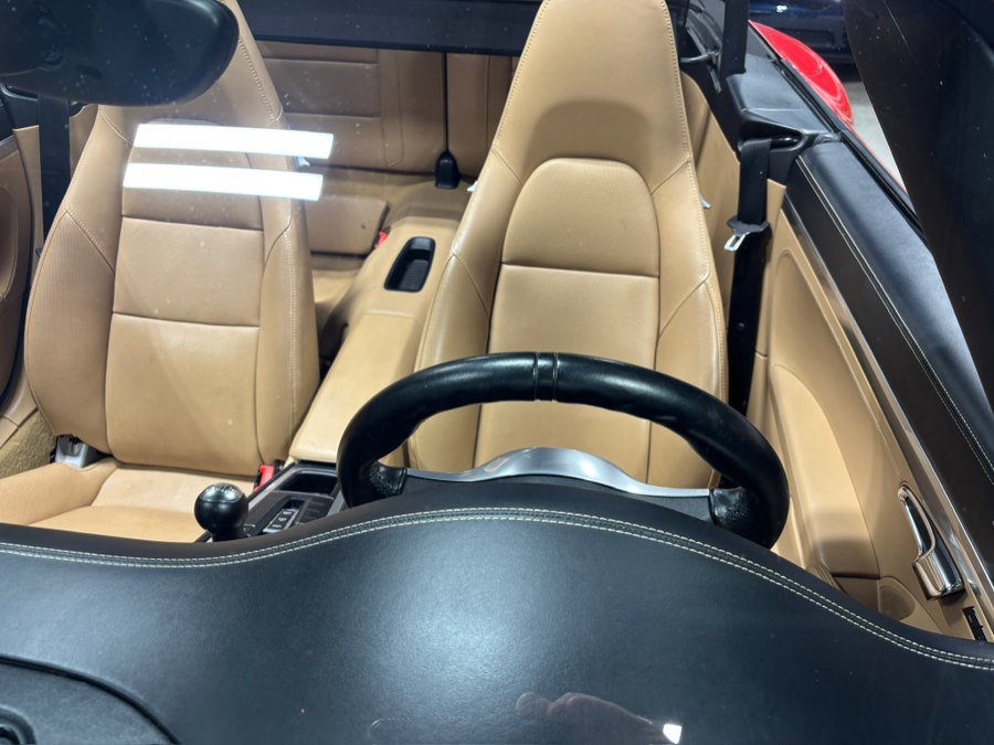 Used 2015 Porsche 911 Carrera image 4