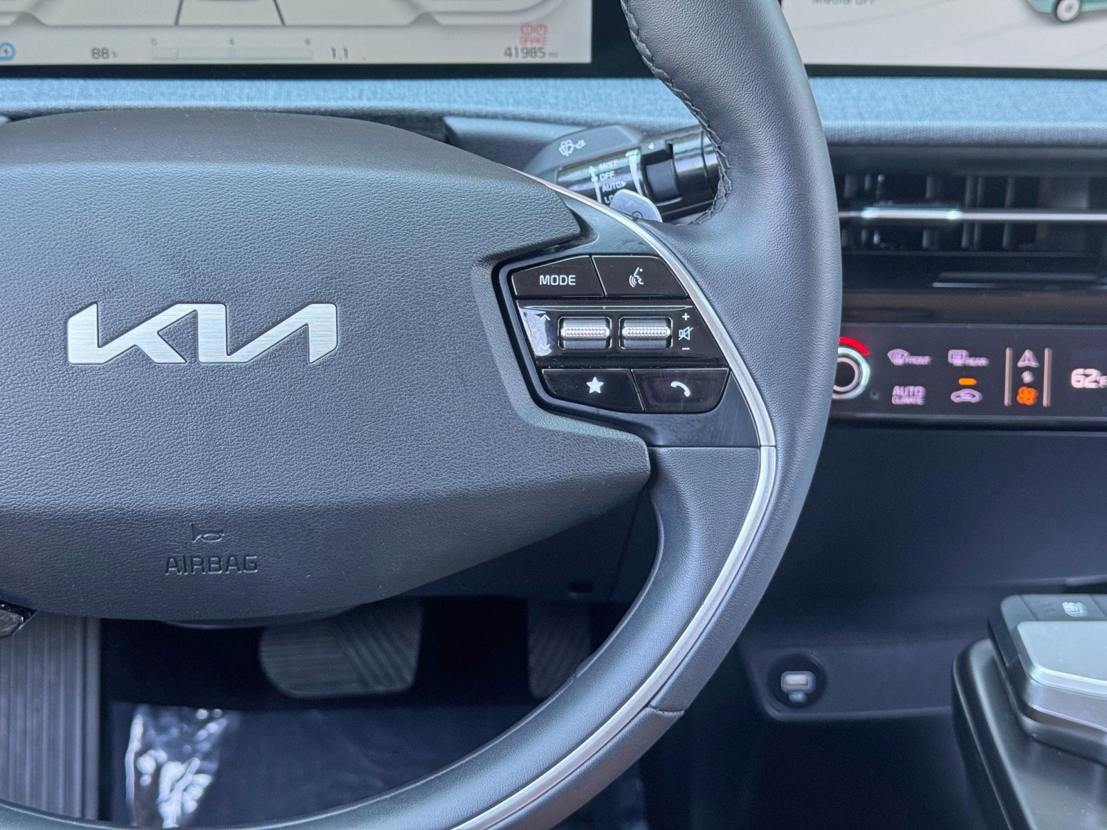 Used 2023 Kia EV6 Wind w/ Wind Technology Package image 22