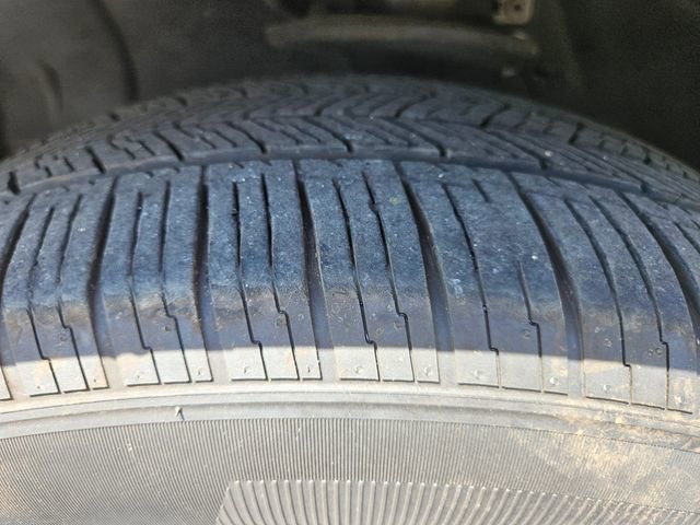 Used 2016 Buick Enclave Premium w/ Experience Buick Package FWD image 30