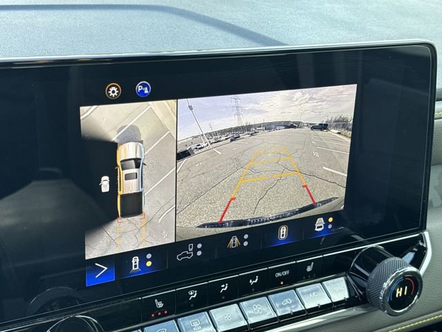 Certified 2024 Chevrolet Colorado ZR2 w/ Technology Package image 18