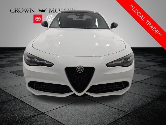 Used 2024 Alfa Romeo Giulia Veloce image 2