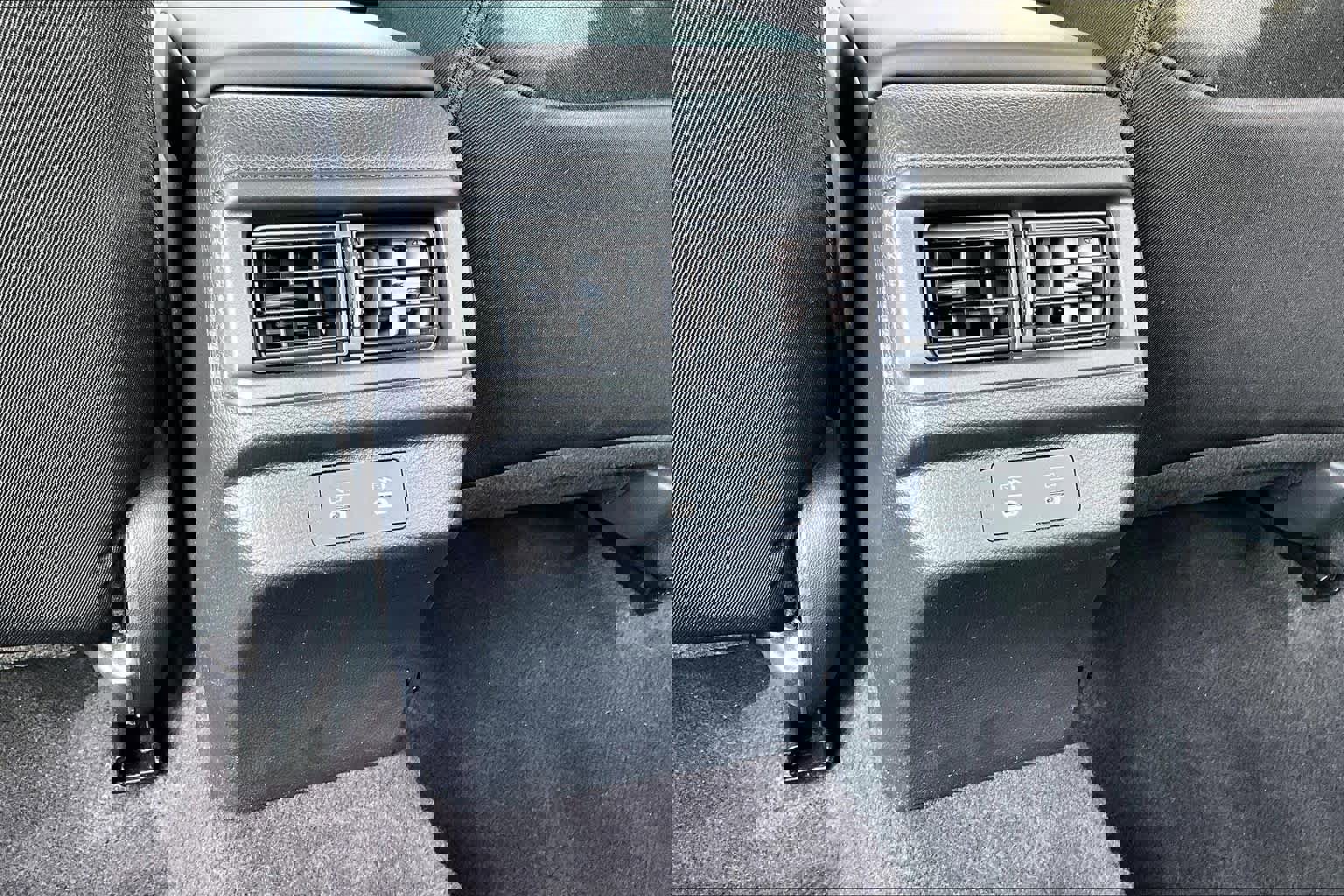 Used 2025 Honda Accord LX image 32