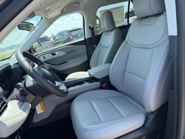 New 2026 Ford Explorer Active w/ Active Comfort Package AWD/4WD image 12