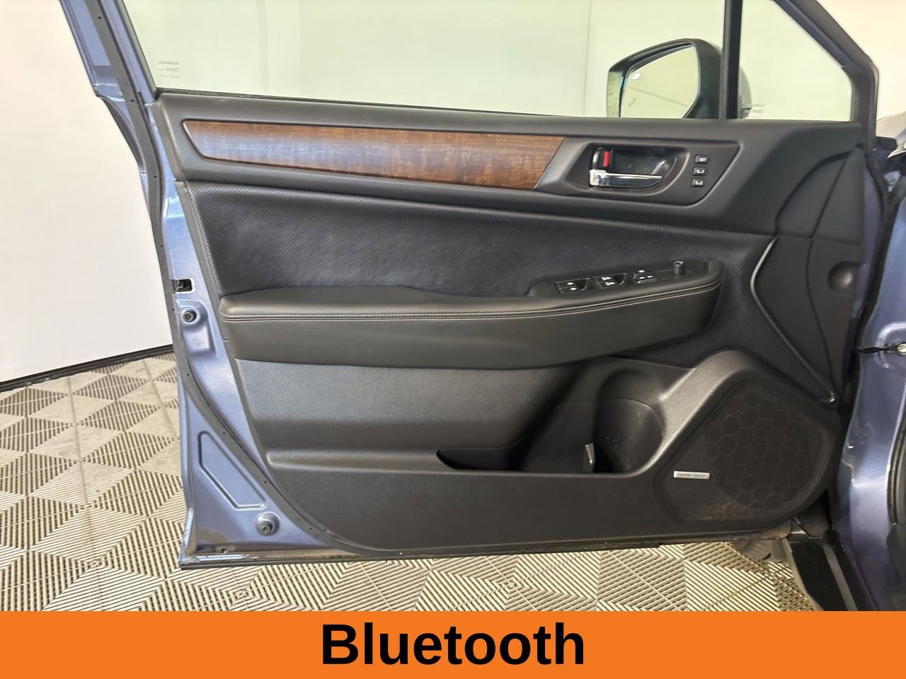 Used 2015 Subaru Outback 2.5i Limited AWD/4WD image 9