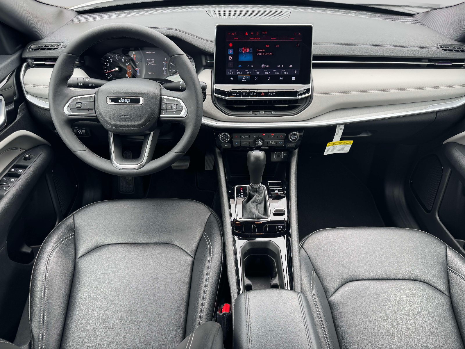Used 2026 Jeep Compass Limited AWD/4WD image 2