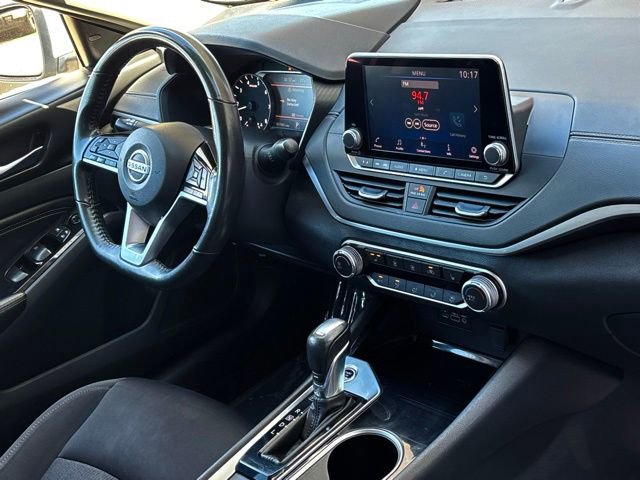 Used 2021 Nissan Altima 2.5 SV w/ SV Premium Package FWD image 28