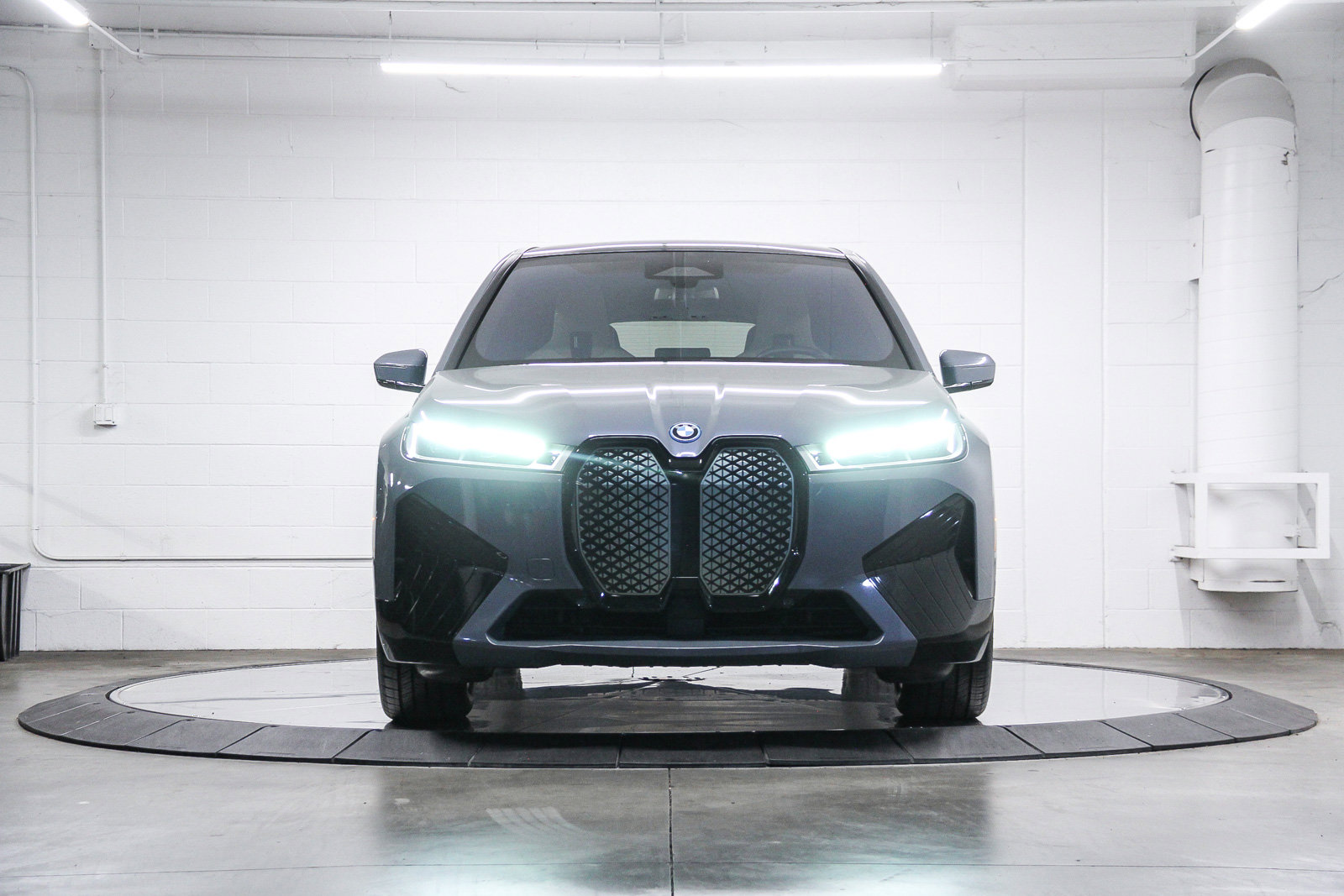 Certified 2024 BMW iX M60 AWD/4WD image 2