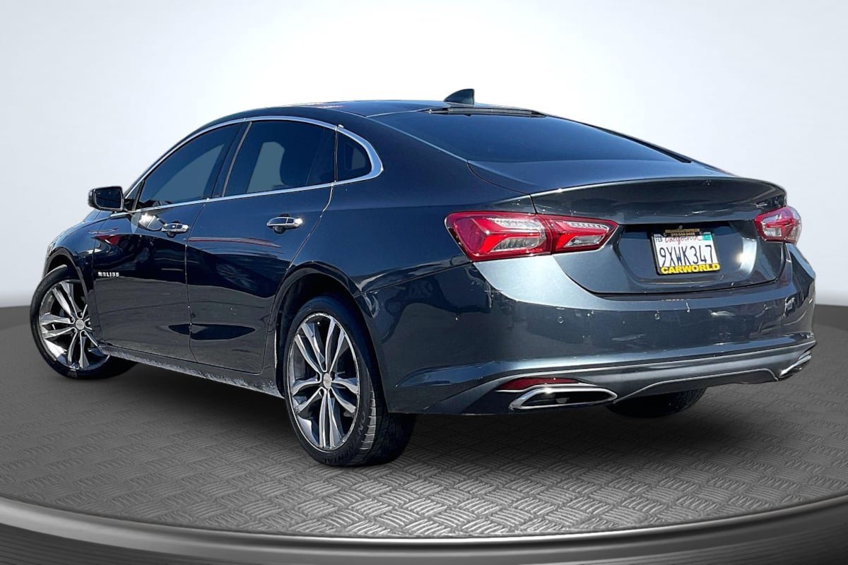 Used 2021 Chevrolet Malibu Premier FWD image 2