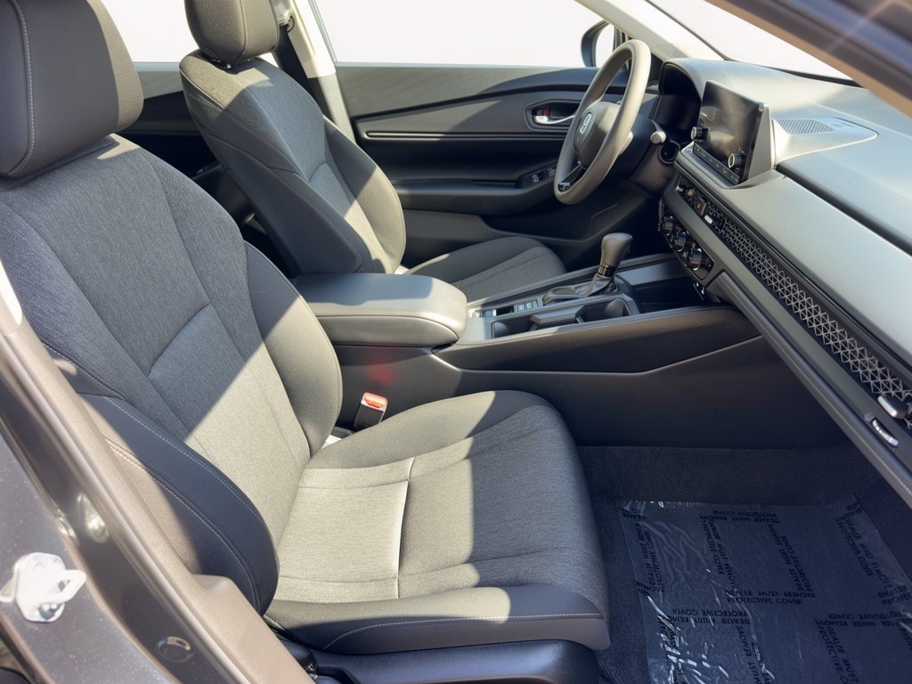 Certified 2025 Honda Accord SE image 30