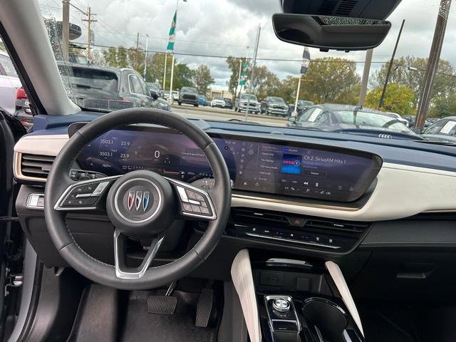 Used 2024 Buick Envision Avenir image 13