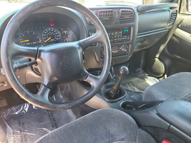 Used 2001 Chevrolet Blazer LS w/ Preferred Equipment Group AWD/4WD image 24