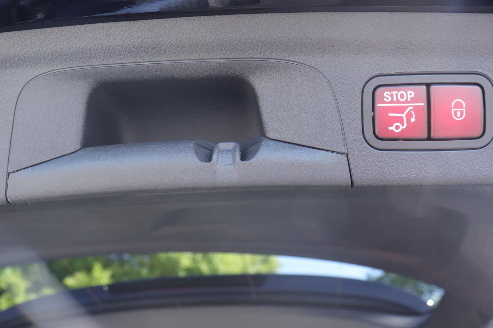 Used 2024 Mercedes-Benz GLE 450 4MATIC image 18